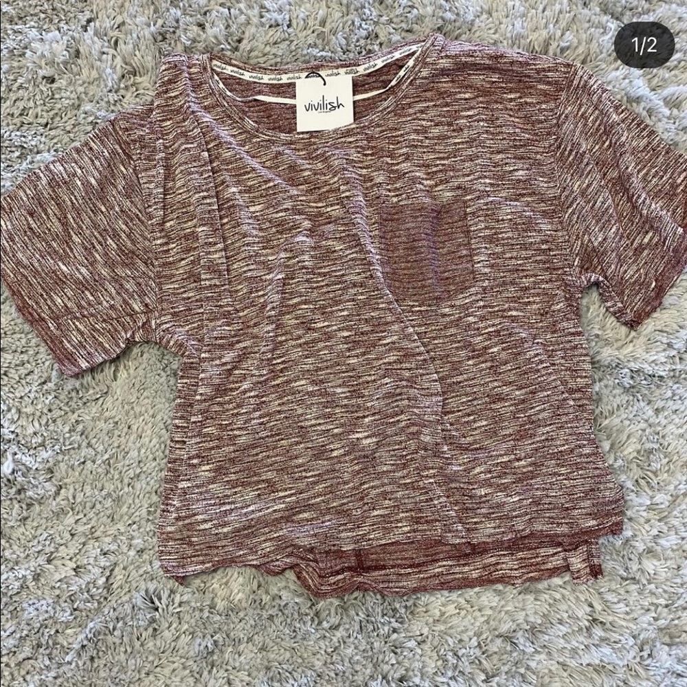 Short sleeve scoop neck striped top